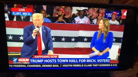 Trump holds town hall for Michigan voters 07:20 pm Tuesday