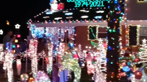 BEST CHRISTMAS LIGHTS SHOW 2021