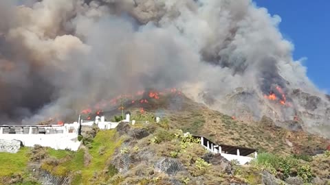 Stromboli Eruption Envelops Sky