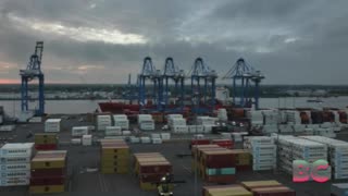 US ports brace for shut down as dockworkers strike