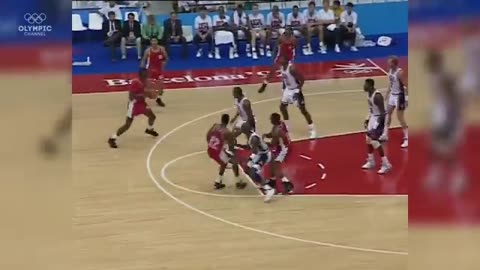 (FIBA 1992.07.26) Team USA (Dream Team) vs Angola - 1992 Olympics