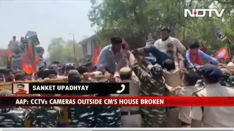 Vandalism, Violence Outside Arvind Kejriwal's Home Amid BJP Protest