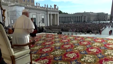 Pope prays for victims of central and eastern European floods