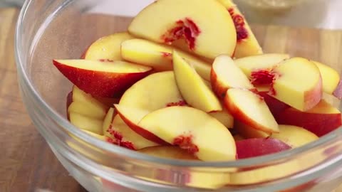 Easy Summer Dessert (Nectarine and Blackberry Tart) |