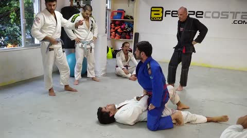 Melhor defesa da montada no Jiu-Jitsu