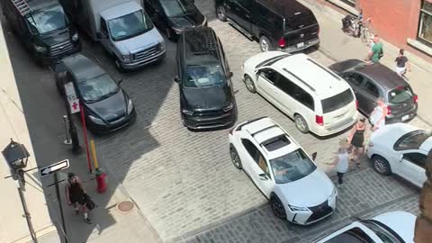 Old Montreal Roads Are Closed For A Triathlon & The Traffic Is Absolutely Bonkers (VIDEO)