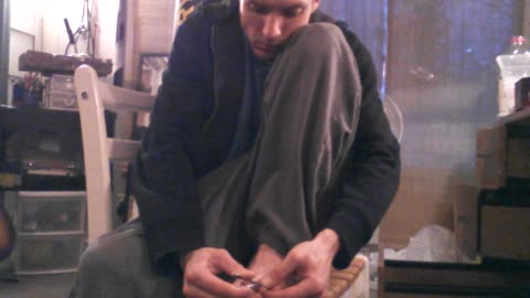 20160329_070018 clipping nails