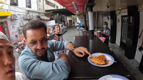 🇵🇰 $1 Street Food for a Day in Pakistan