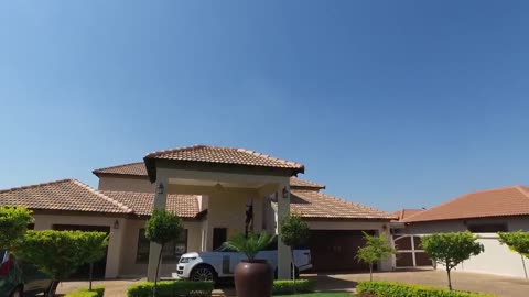 Huge 5 Bedroom House for sale in Gauteng | Pretoria | Northern Pretoria | Zambezi Country Es |