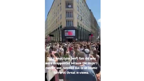 Taylor Swift fans sing along di vienna's street after concert was canceled in vienna.