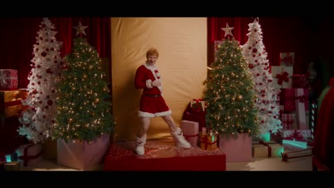 Ed Sheeran & Elton John - Merry Christmas [Official Video]