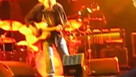 Neil Young - Heart of Gold - Hard Rock Calling 2009