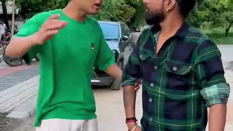 Dimag laga k bach gya #short #funny #viral #22 #slap