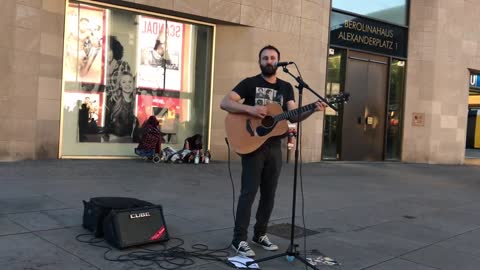 Nirvana / David Bowie, the Man who sold the world - Busking in the Streets of Berlin, Germany