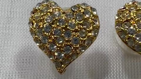 18KGP Heart Shape Post Earrings. Made with Swarovski Crystals. Rare Find. Party.