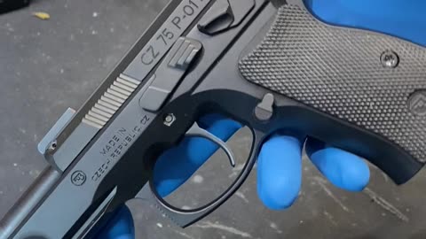 DEAD TRIGGER! CZ 75 P 01 OMEGA PART 1