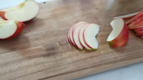 German Apple Cake｜Apfelkuchen｜Apron