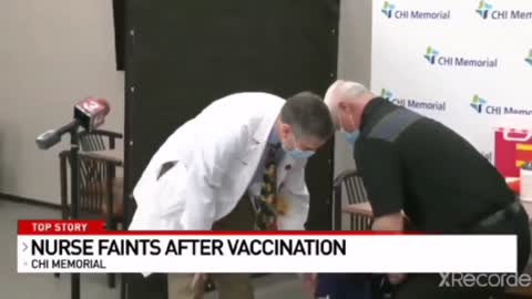 Nurse receives corona vaccine, then loses consciousness....