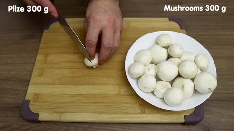 An easy and delicious dinner! Potato gnocchi with mushroom sauce