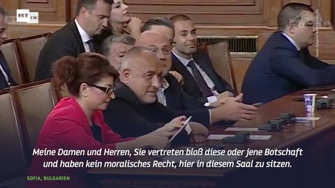 Sie vertreten fremde Botschaften, nicht das Volk" – Handgreiflichkeiten im Parlament