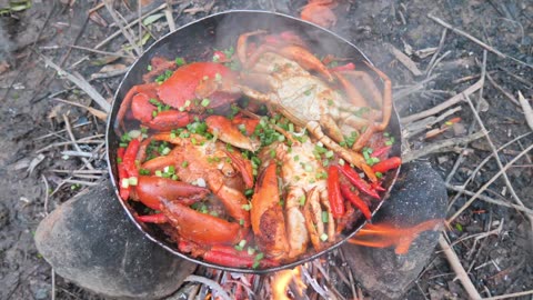 Catch And Cook: Wild Crab In The Jungle - Ultimate Wilderness Recipe!