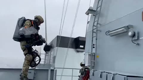 Royal Marines Jet Suit Boarding Ex_2