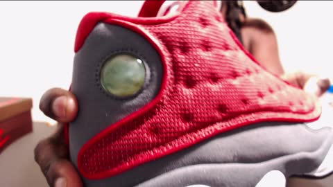 Jordan XIII ? "RED FLINT or GYM RED" Air Jordan 13 Retro Review. 1998 BLACK CAT POUNCES (🌊🎯 or 🚮) 🐐