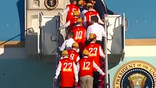 Little league champions board Air Force One with Trump