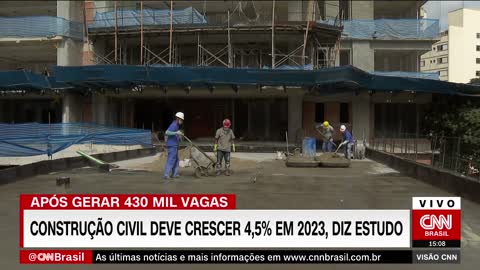 Após gerar 430 mil novas vagas, construção civil deve crescer 4,5% em 2023, diz estudo | VISÃO CNN