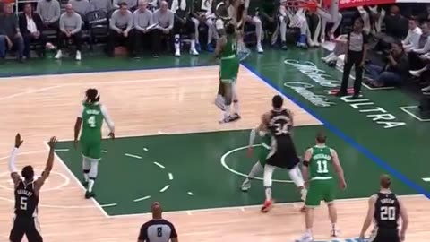 NBA Portis Works for the Hook Shot! Celtics vs. Bucks