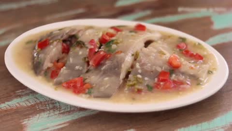 Woman Gives Step by Step Tutorial for Cooking Parsi Style Fish in White Sauce