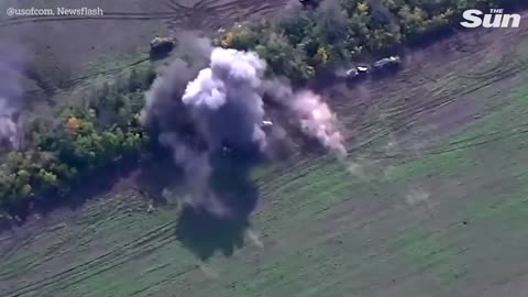 Ukrainian Special Forces DESTROY a whole column of Russian armoured vehicles with MLRS missiles