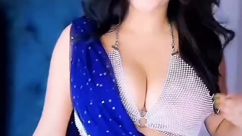 Cute girl show big booob