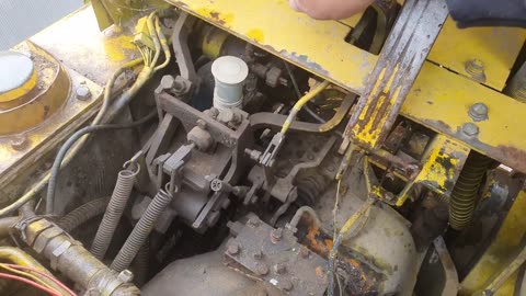 Fixing my cheap old forklift cooling system. Komatsu fg25 forklift