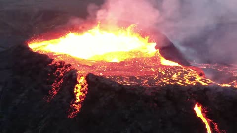 Iceland Geldingadalir Volcano August 14 video with drone