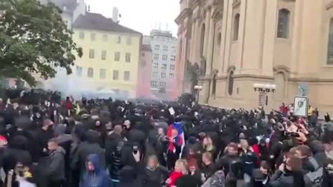 Střety na Staromáku, živý přenos. 18.10.2020