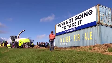 New Zealand farmers forced to leave their land and fight as "green taxes"