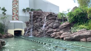 Slow motion splash on water ride