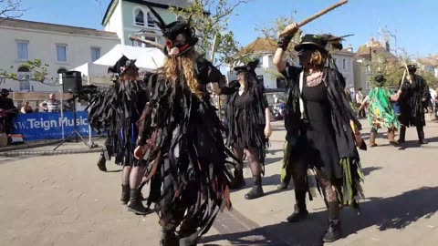 Beltane Border Morris, White Ladies Aston danced by current & ex-members,Teignmouth Folk Fest 2017