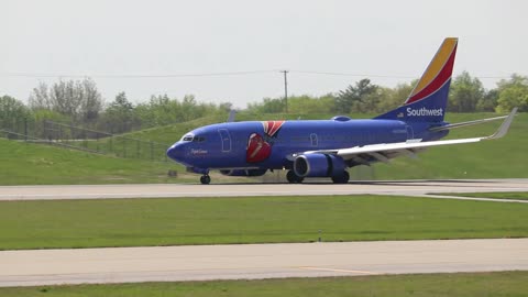 Southwest Boeing 737-700 with Big Heart arriving at St Louis Lambert Intl - STL