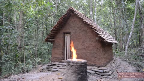 Teknologi Primitif - Tiled Roof Hut