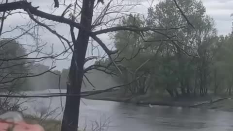 Russian forces prevent a Ukrainian attempt to cross the Northern Donets