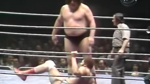 Andre the Giant vs Ernie Ladd