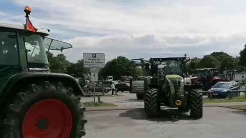 Farmers in Germany showing their support for the Dutch farmers