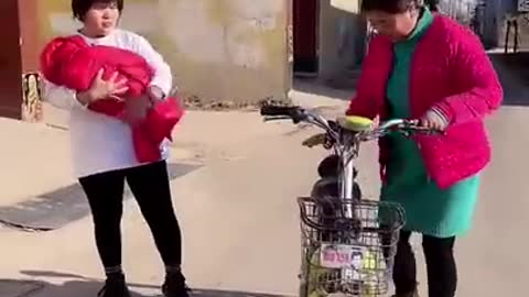 Best Funny Videos 2022, Chinese Funny clips daily #shorts.mp4