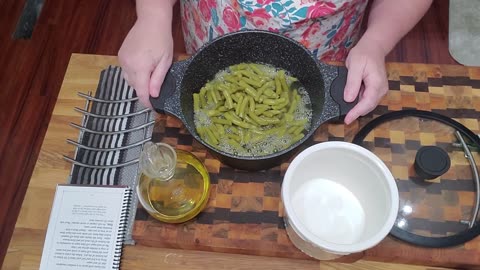 3 Secret ingredients - Granny Green Beans - Taste Like Granny's - Simple Ingredient Cooking