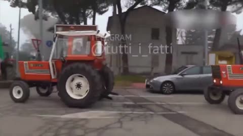 Italian Farmers Fight Back!