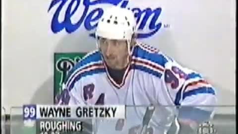 Wayne Gretzky vs Patrice Brisebois Rangers vs Habs 12211996