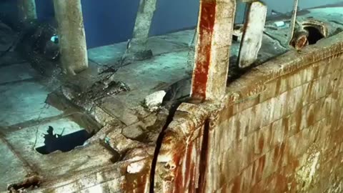 TITANTIC UNDERWATER GRAVE