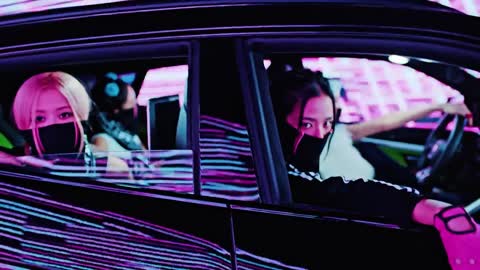 BLACKPINK - ‘Shut Down’ M-V